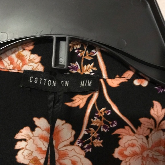 Wrap around flower blazer - Picture 3 of 3